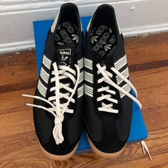 ADIDAS ORIGINALS Black SL 72 OG Sneakers BRAND NEW - Picture 1 of 5